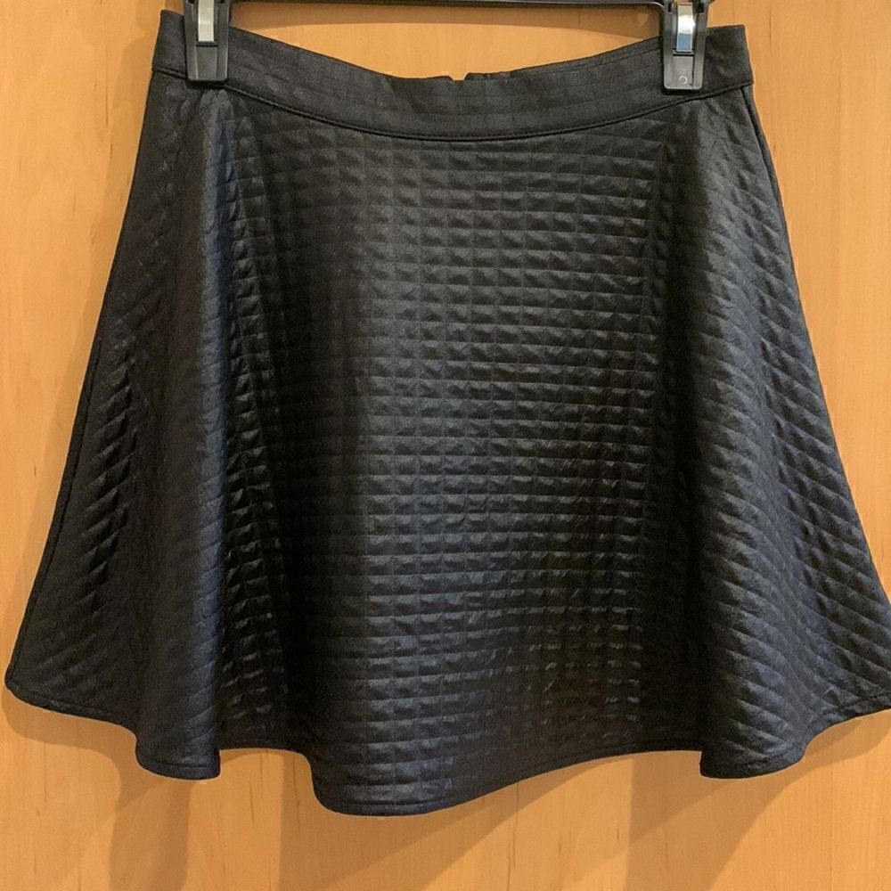 Black Mini‎ Skirt faux Leather draped size small